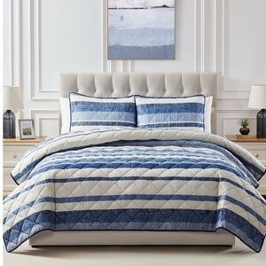 Quilt Set 3 pc King Blue Stripes Reversible